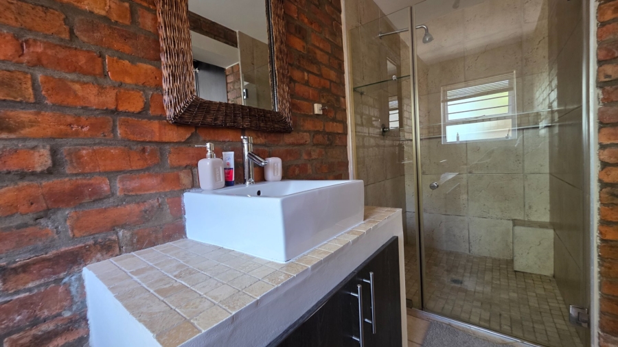 3 Bedroom Property for Sale in Reebok Western Cape